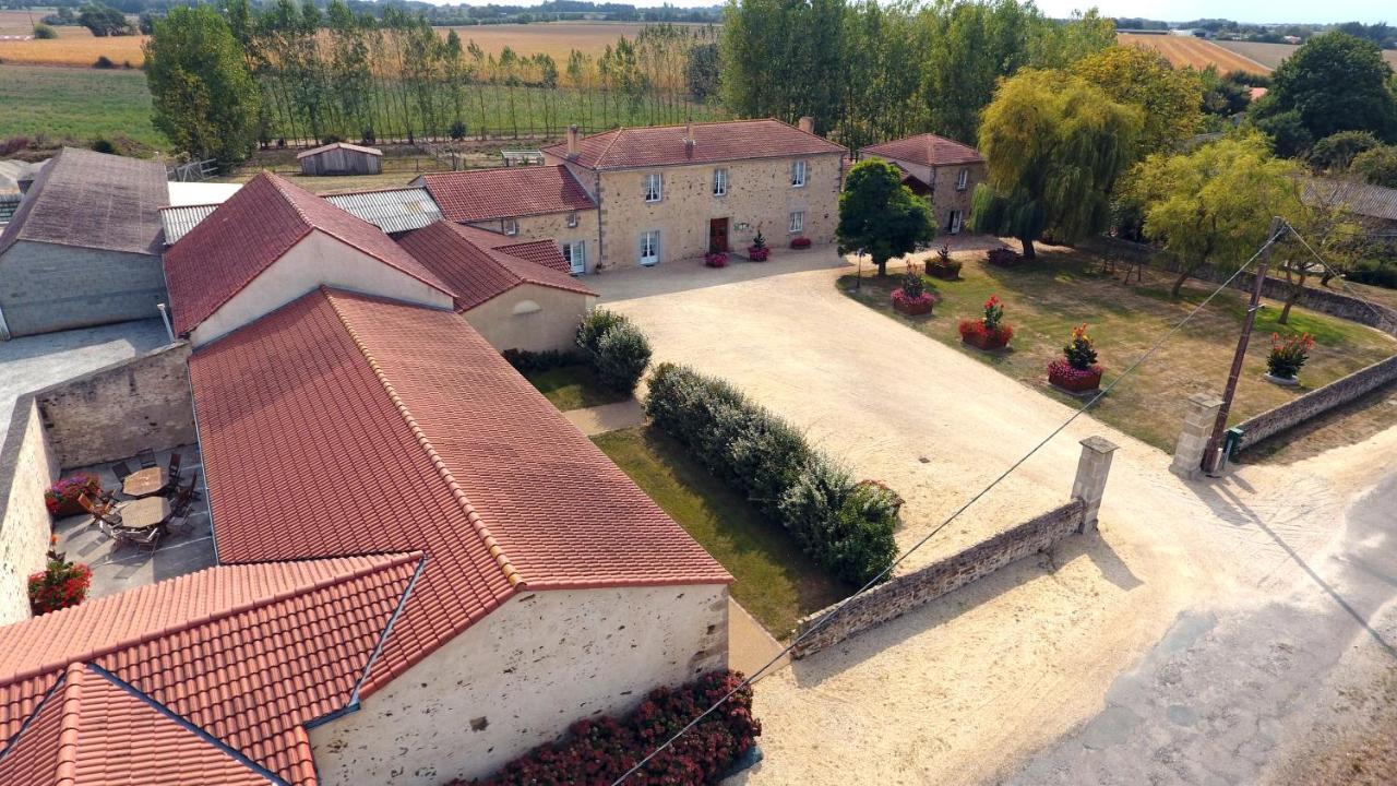 Le Logis Du Chateau Vieillevigne Экстерьер фото